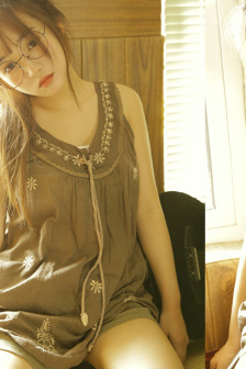 绑起来挠白丝脚心痒和腋窝痒和肚子